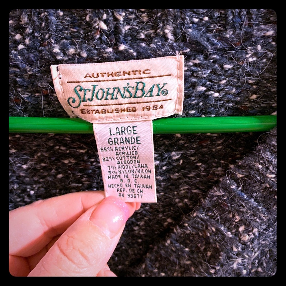 Women’s St. John’s Bay sweater cardigan